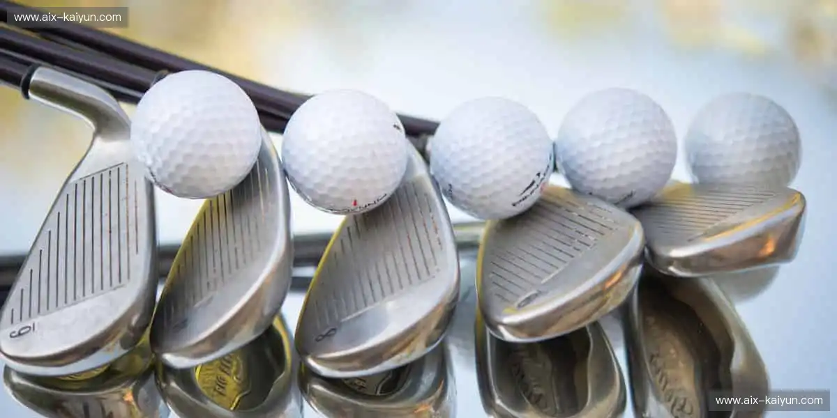 🚴 运动不止，探索无限可能，从一双专业跑鞋开始！👟